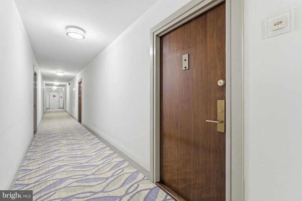 1435 4TH STREET SW Unit: B609