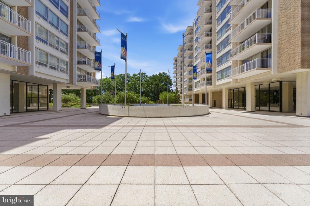 1435 4TH STREET SW Unit: B609