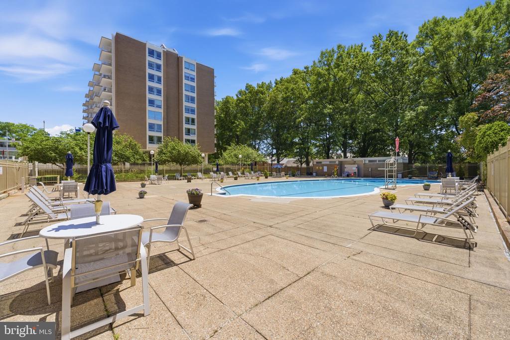 1435 4TH STREET SW Unit: B609