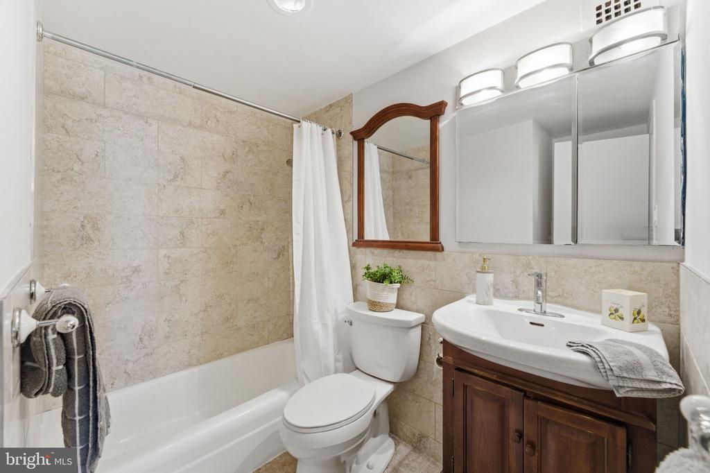 1435 4TH STREET SW Unit: B609