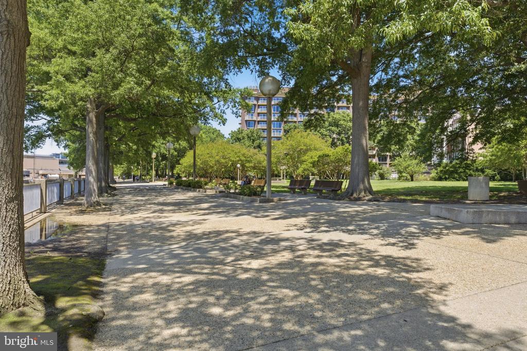1435 4TH STREET SW Unit: B609