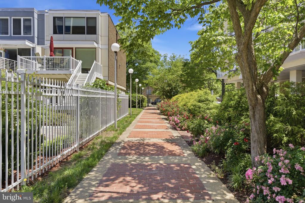 1435 4TH STREET SW Unit: B609