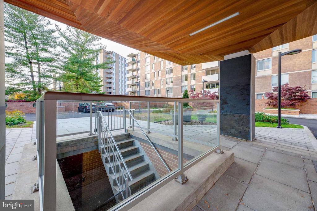2939 VAN NESS STREET NW Unit: 739