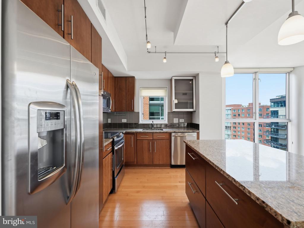 1025 1ST STREET SE Unit: 1315