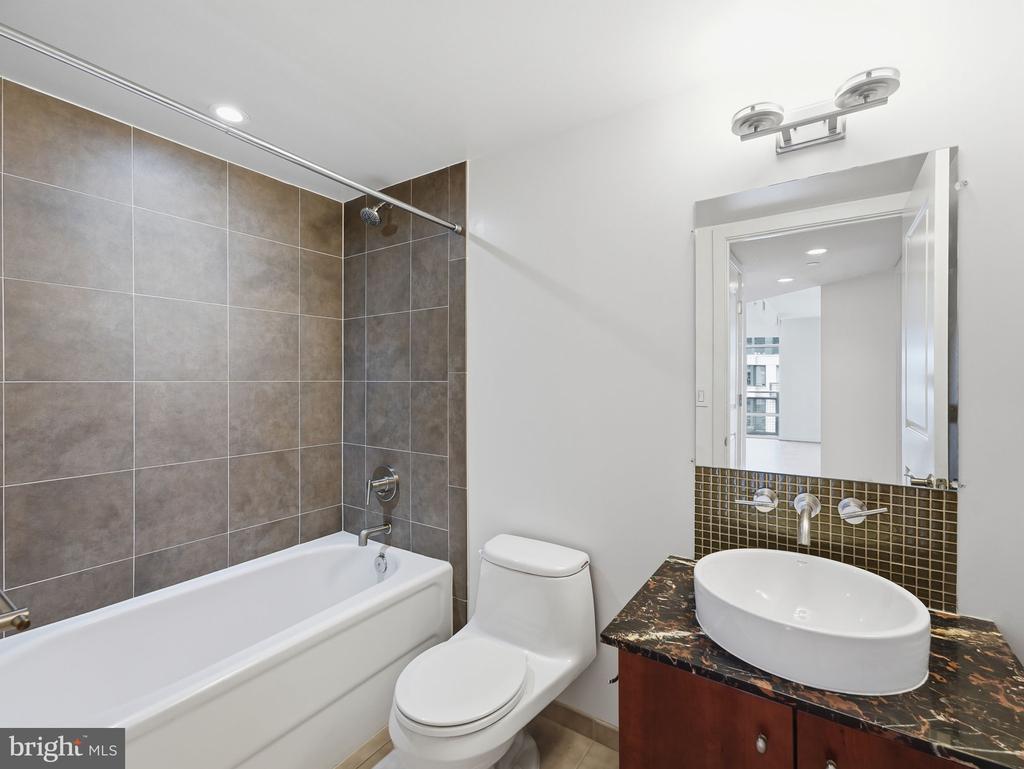1025 1ST STREET SE Unit: 1315