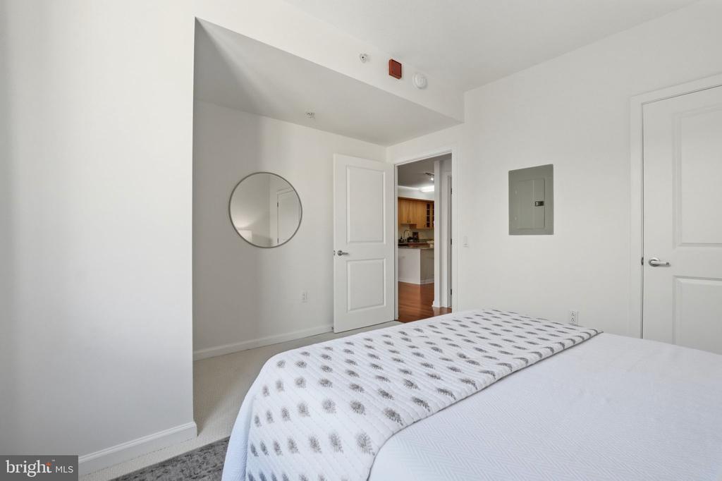 440 L STREET NW Unit: 809
