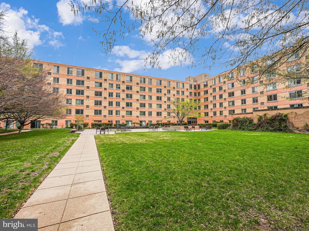 440 L STREET NW Unit: 809