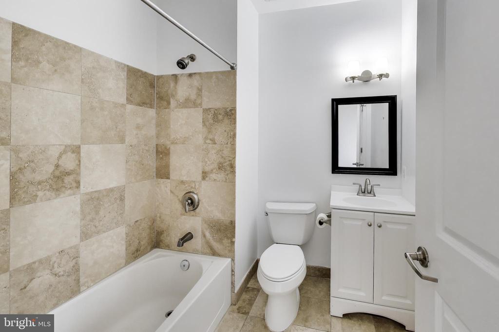 5885 COLORADO AVENUE NW Unit: 401