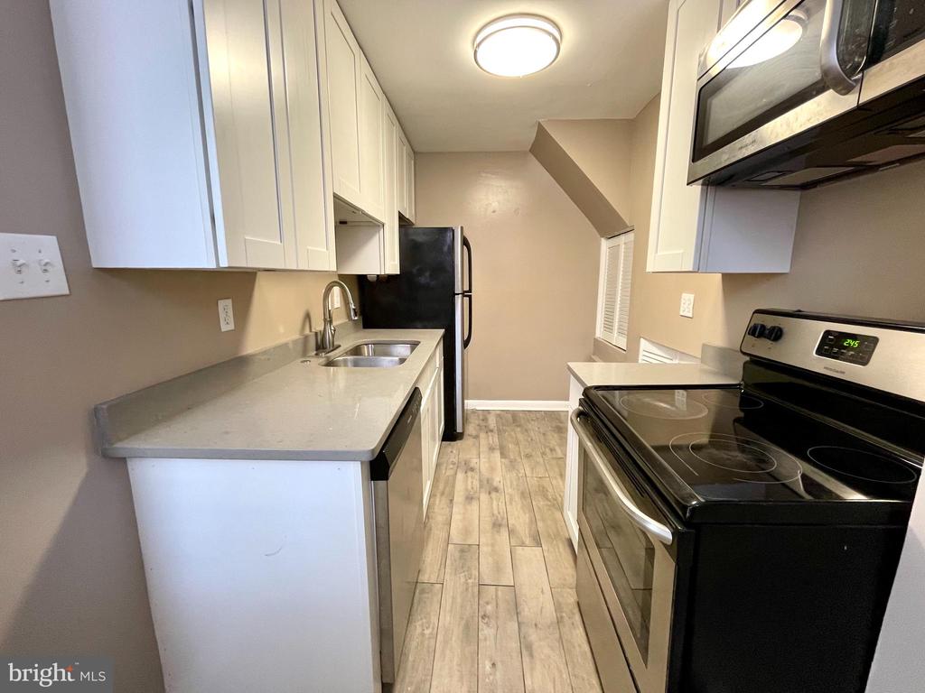 819 12TH STREET NE Unit: #1