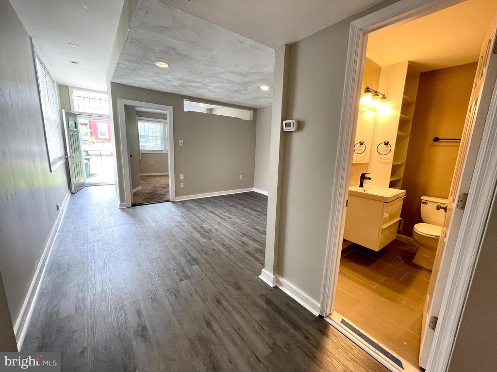 819 12TH STREET NE Unit: #1