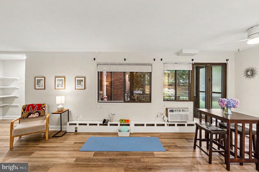 2325 42ND STREET NW Unit: 220