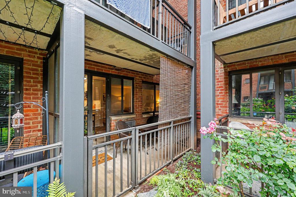 2325 42ND STREET NW Unit: 220