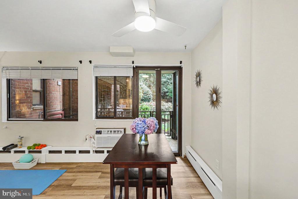 2325 42ND STREET NW Unit: 220