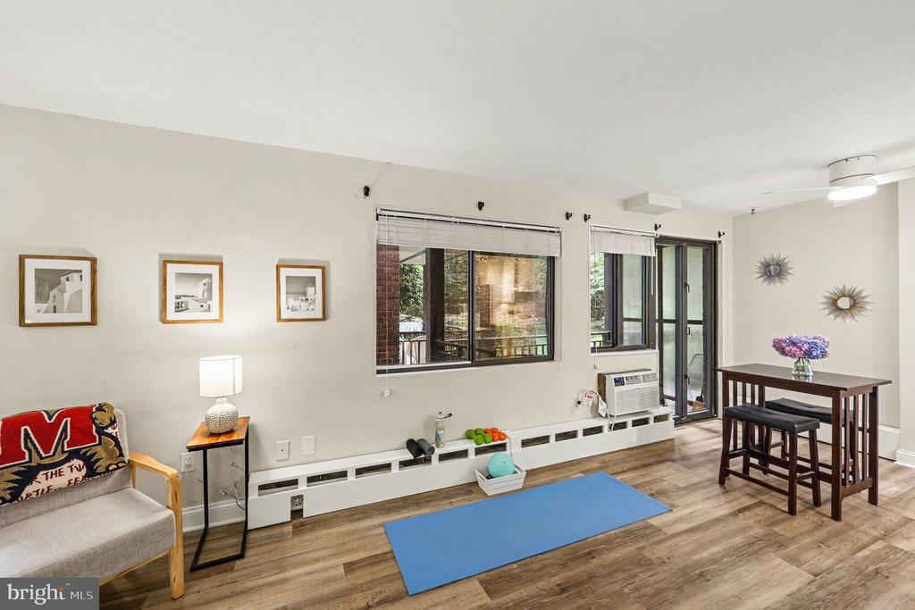 2325 42ND STREET NW Unit: 220