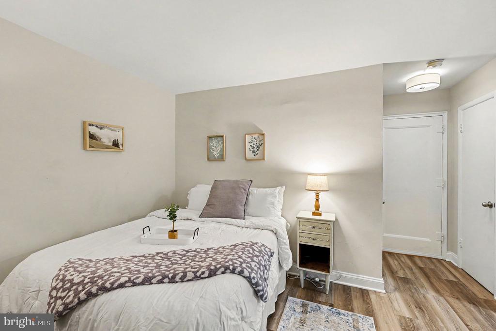 2325 42ND STREET NW Unit: 220