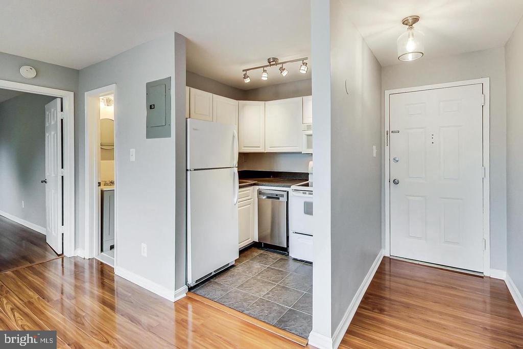 604 LONGFELLOW STREET NW Unit: 303