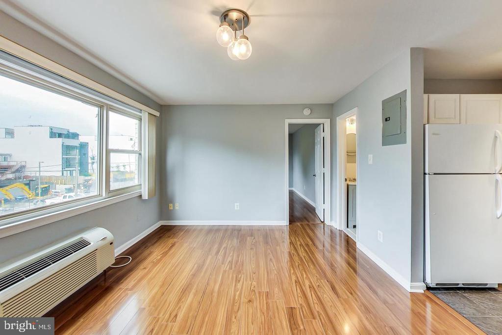 604 LONGFELLOW STREET NW Unit: 303