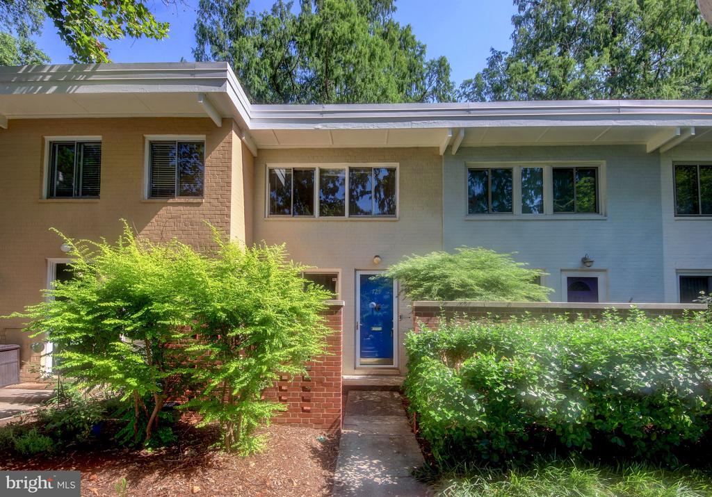 729 3RD STREET SW