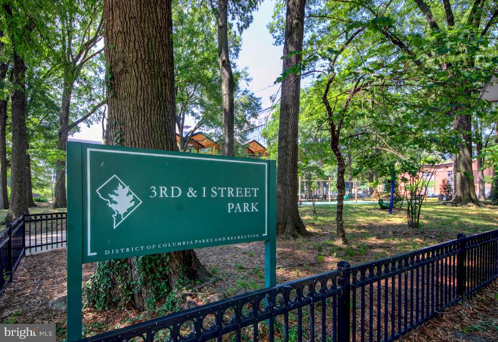 729 3RD STREET SW
