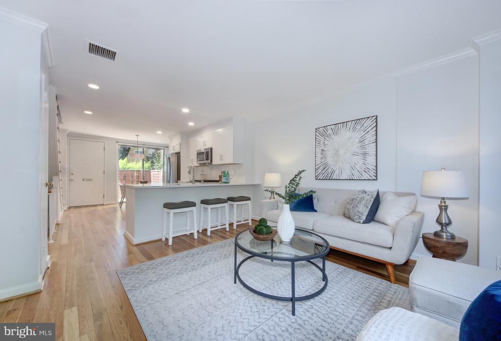 729 3RD STREET SW