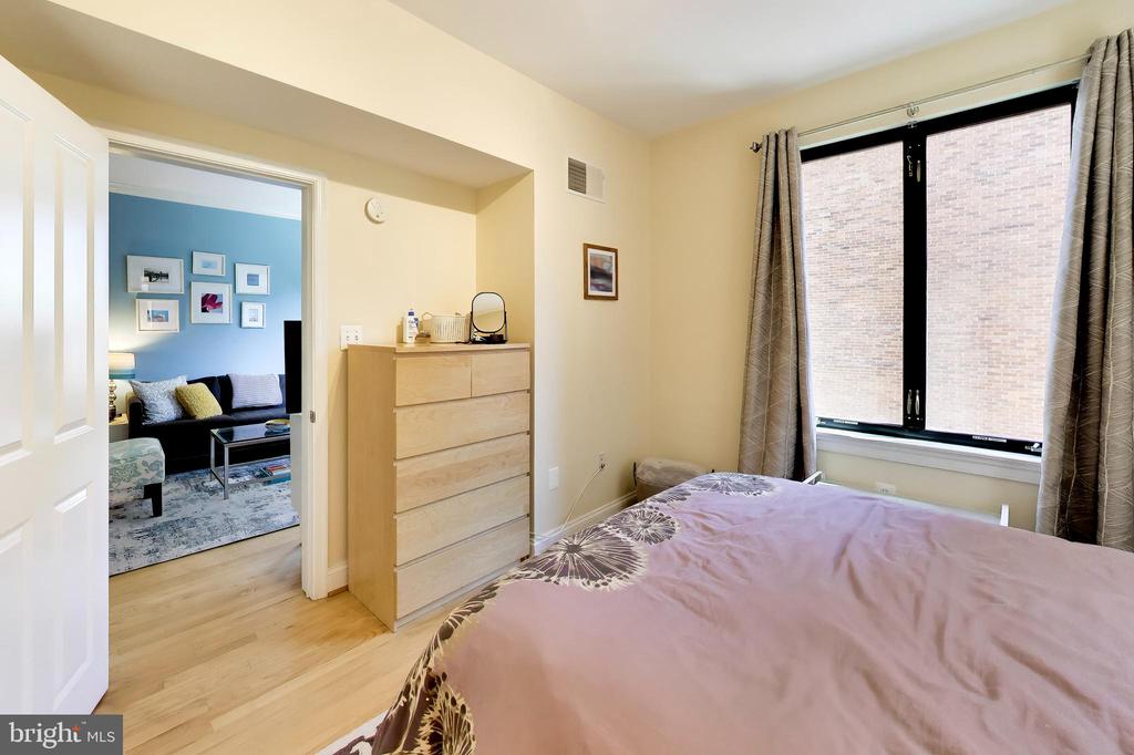 1701 16TH STREET NW Unit: 525