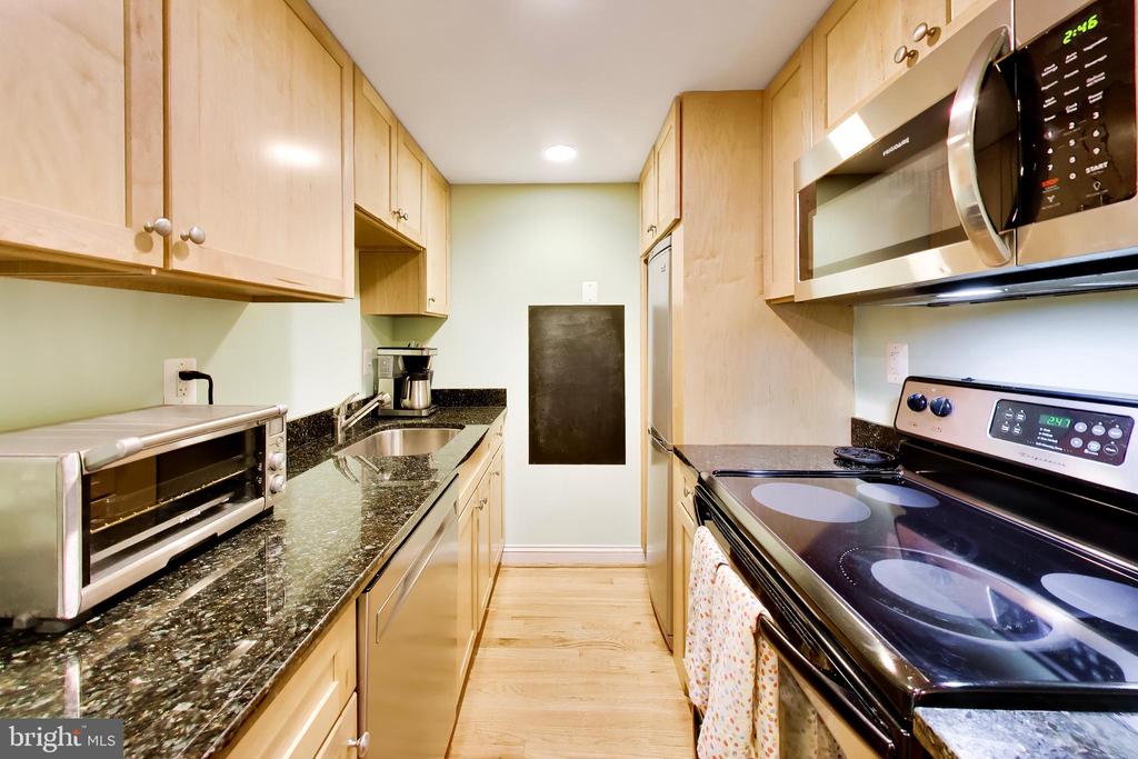 1701 16TH STREET NW Unit: 525