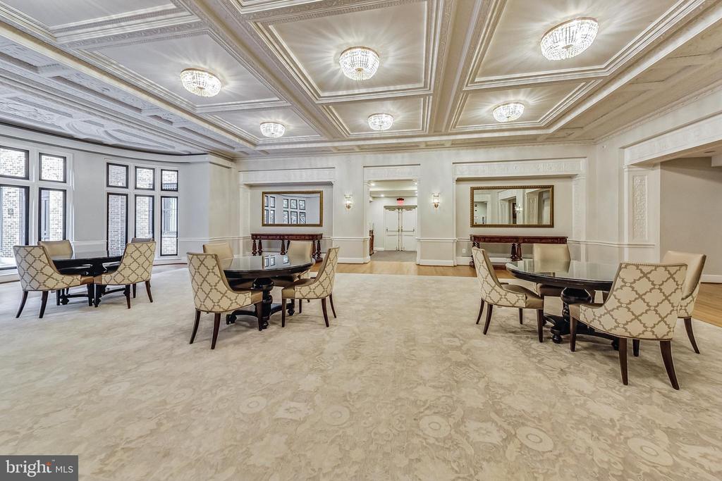 1701 16TH STREET NW Unit: 525