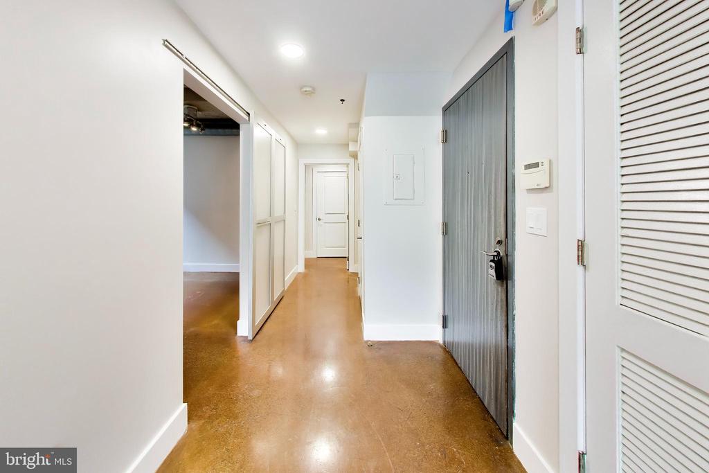 916 G STREET NW Unit: 404