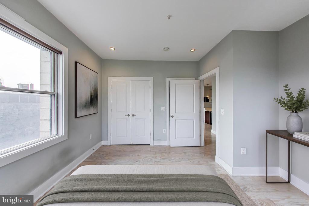 2101 11TH STREET NW Unit: 502