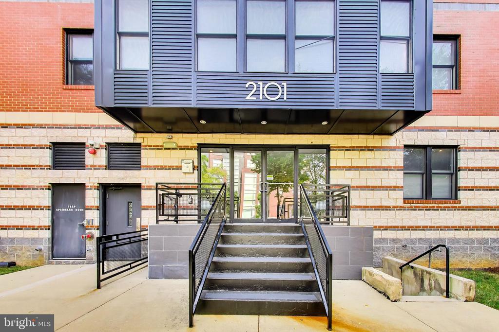 2101 11TH STREET NW Unit: 502