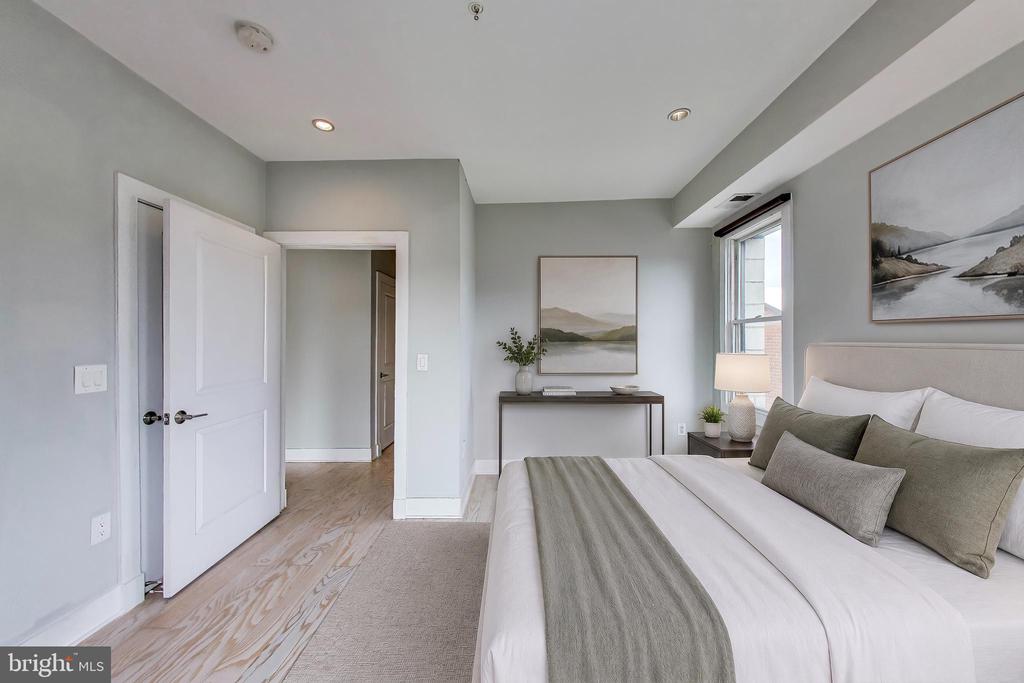 2101 11TH STREET NW Unit: 502