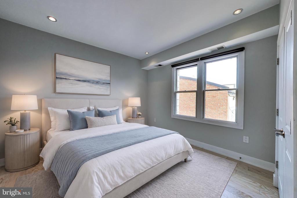 2101 11TH STREET NW Unit: 502