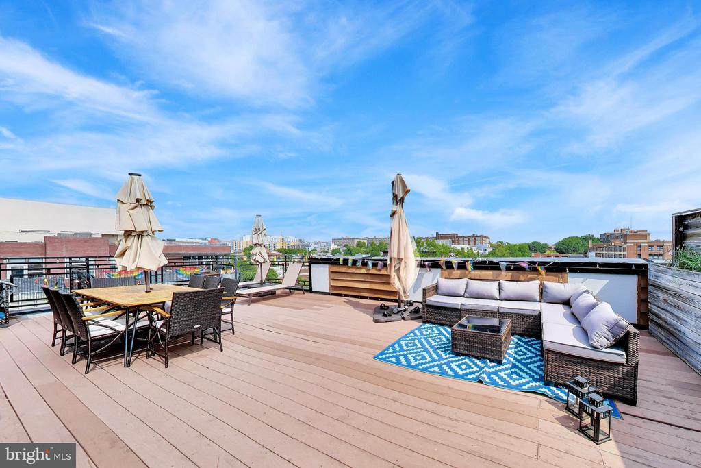 2101 11TH STREET NW Unit: 502