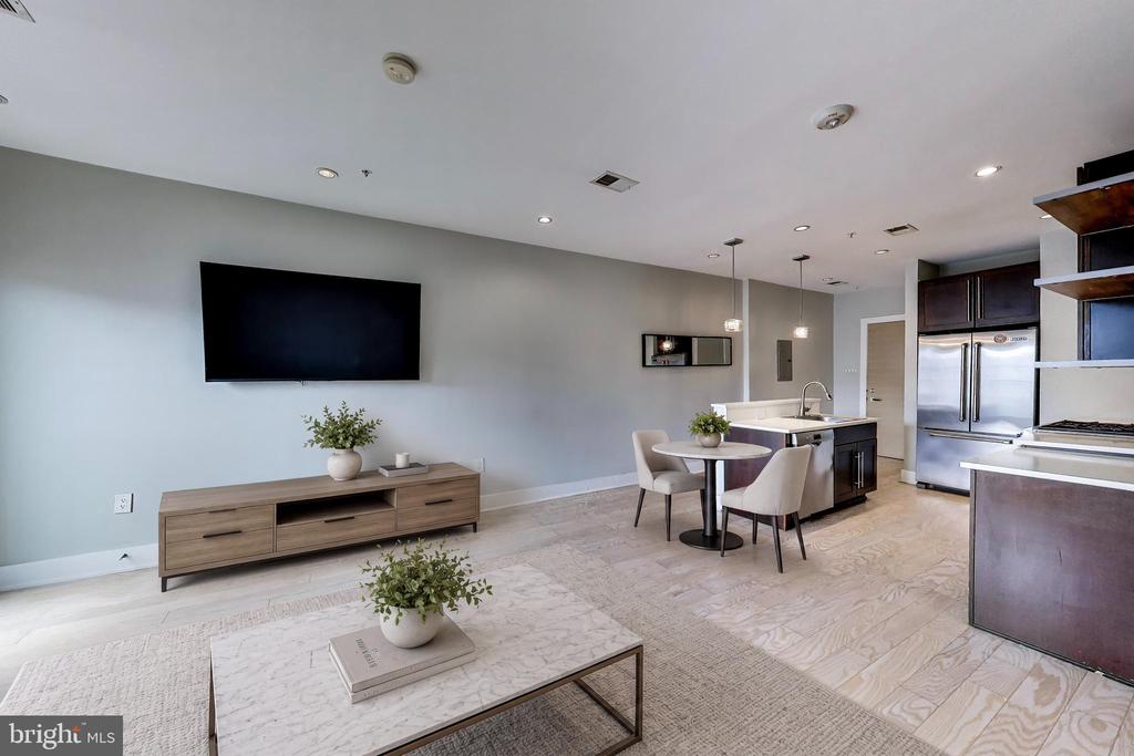 2101 11TH STREET NW Unit: 502