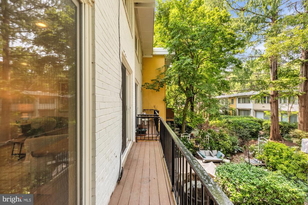319 I STREET SW Unit: 200