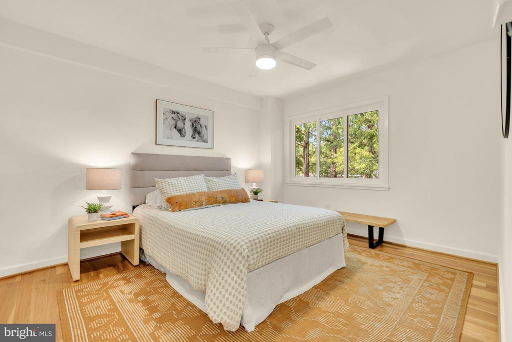 319 I STREET SW Unit: 200