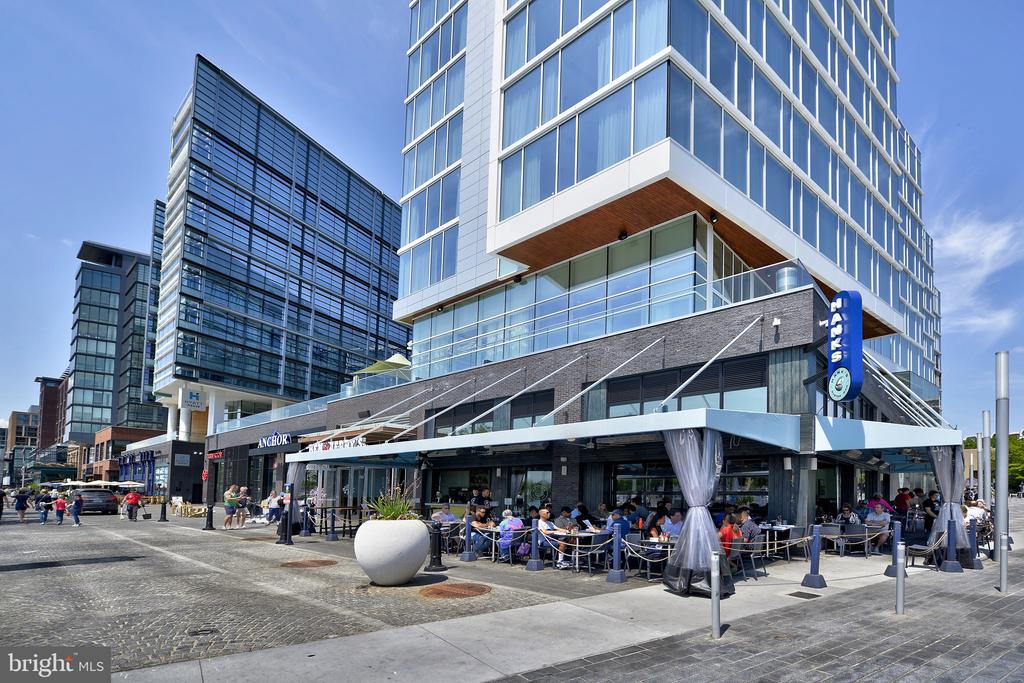 319 I STREET SW Unit: 200