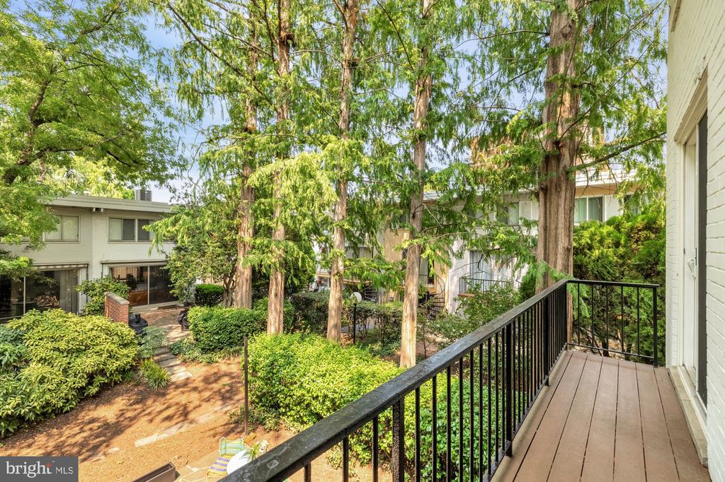 319 I STREET SW Unit: 200
