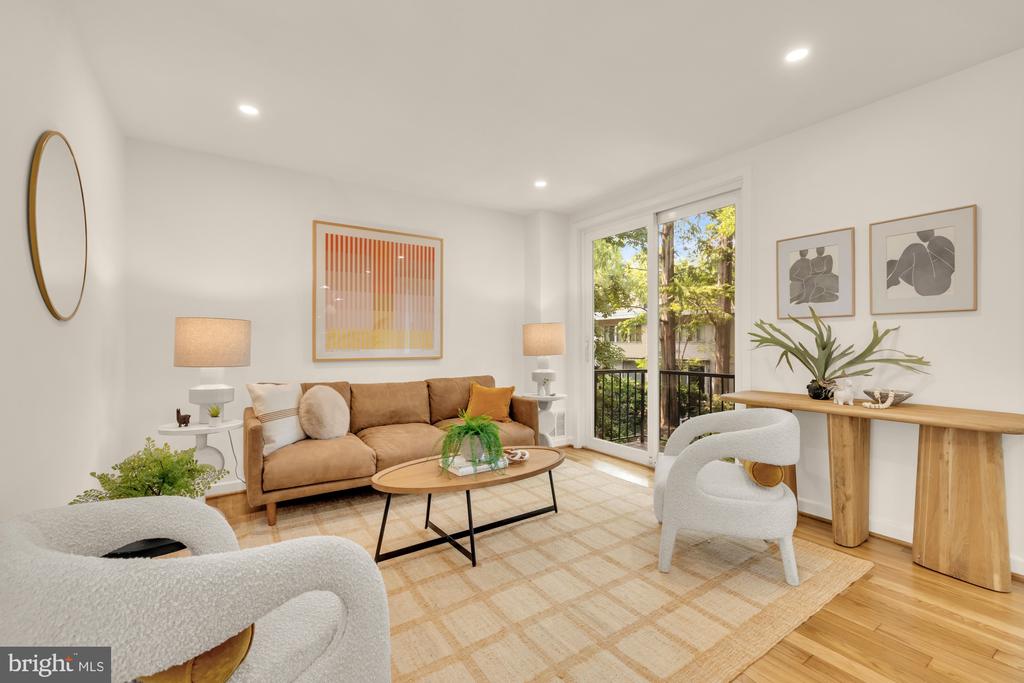 319 I STREET SW Unit: 200