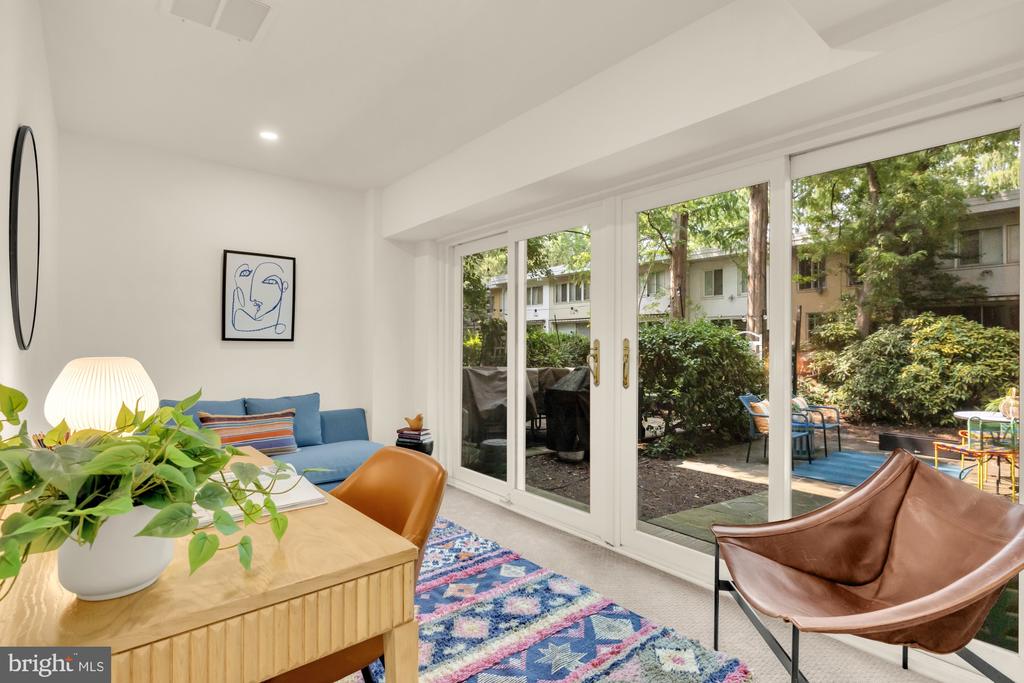 319 I STREET SW Unit: 200