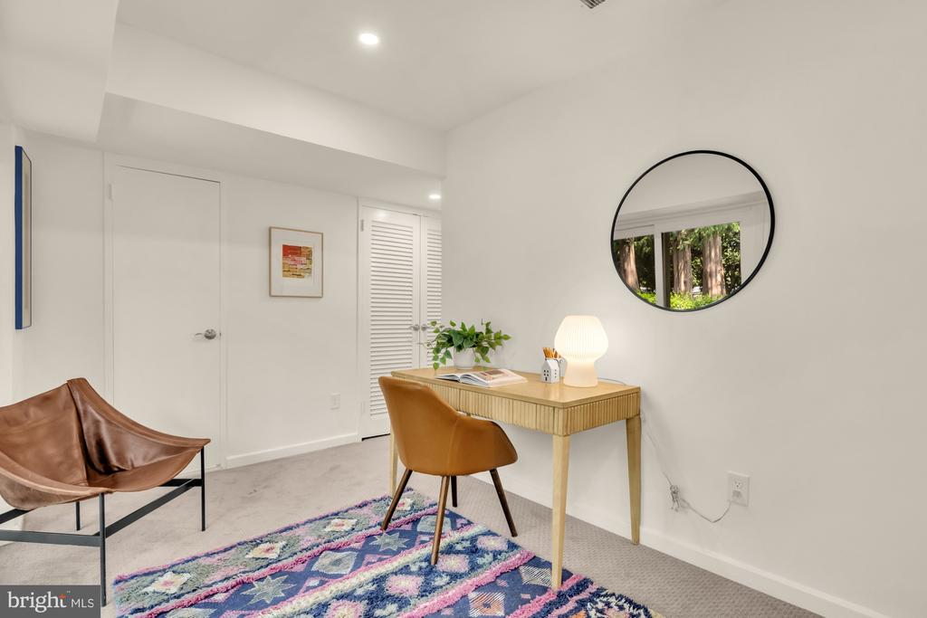 319 I STREET SW Unit: 200