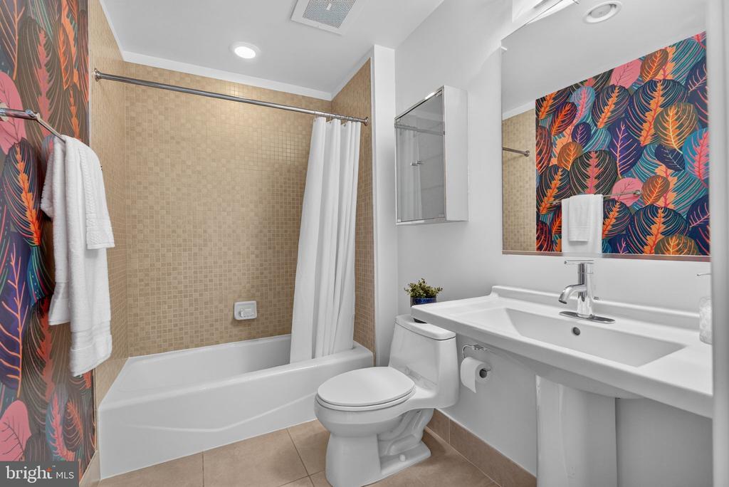 2125 14TH STREET NW Unit: 401