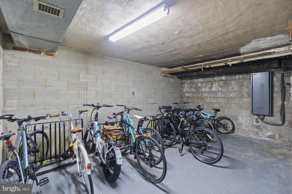 2710 MACOMB STREET NW Unit: 303