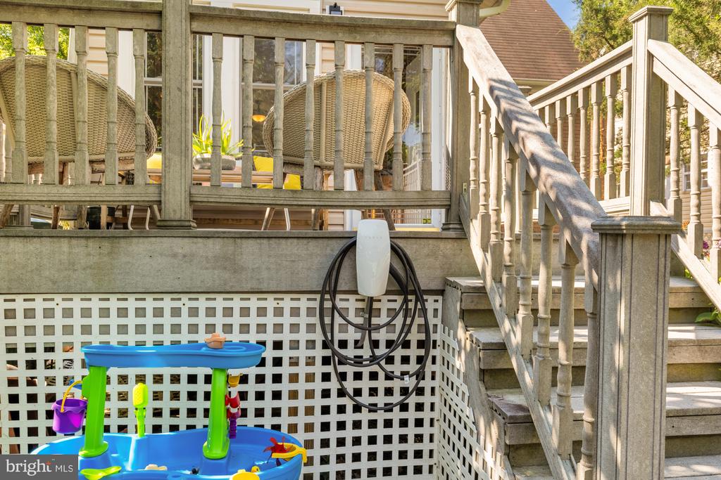 821 ELDER STREET NW
