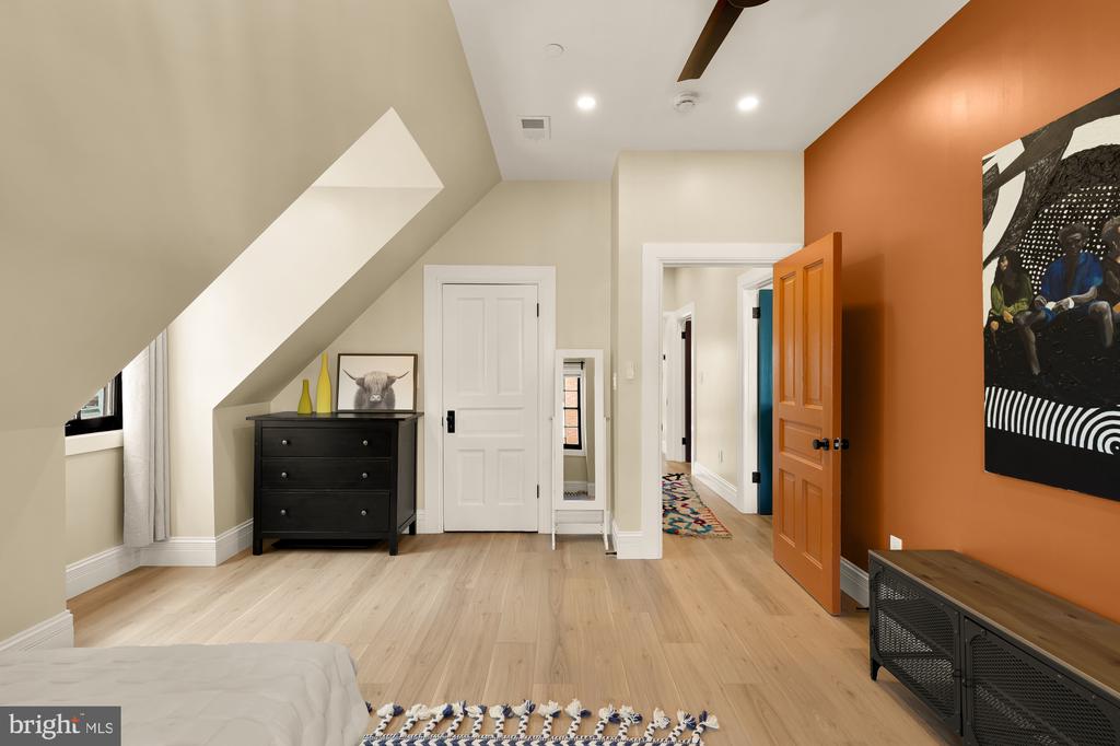 1000-1010 BUTTERNUT STREET NW Unit: PH