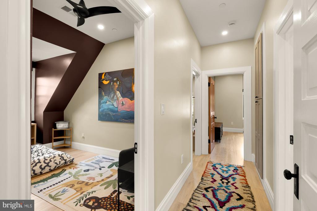 1000-1010 BUTTERNUT STREET NW Unit: PH