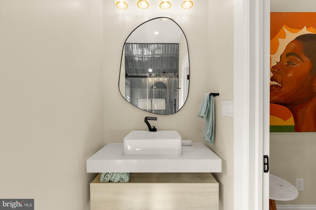 1000-1010 BUTTERNUT STREET NW Unit: PH