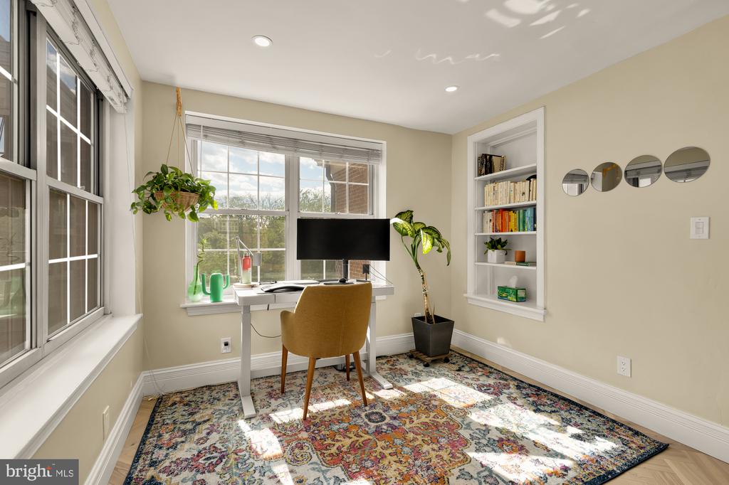 1000-1010 BUTTERNUT STREET NW Unit: PH