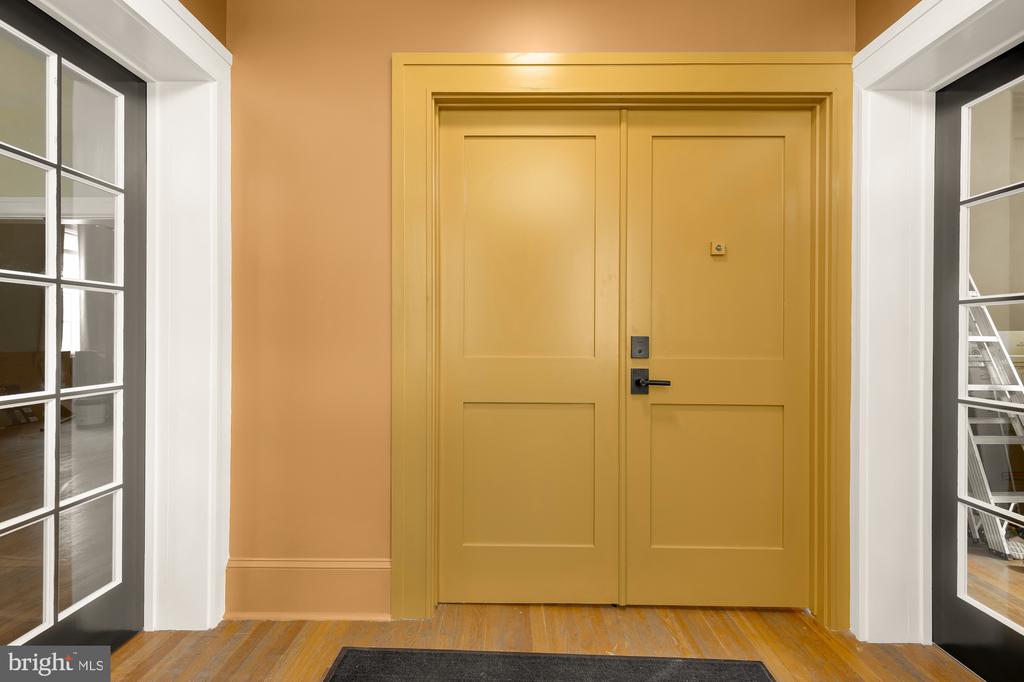 1000-1010 BUTTERNUT STREET NW Unit: PH
