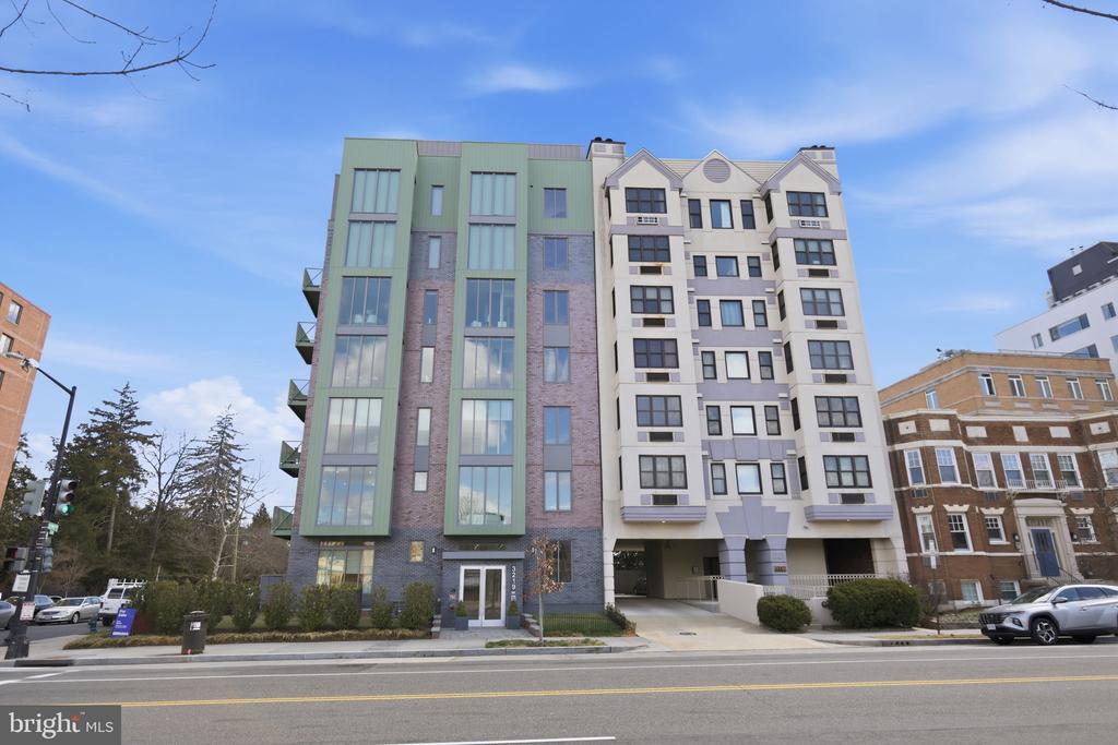 3219 WISCONSIN AVENUE NW Unit: 201